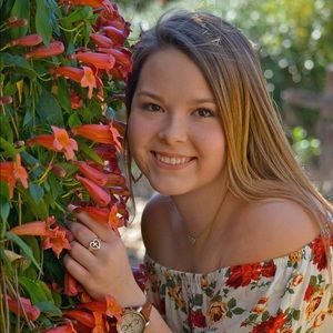 Meet your Posher, Aubrie